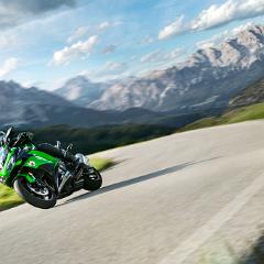 17MY Ninja 1000 Shot 9 US  KME 2289 Dolomites